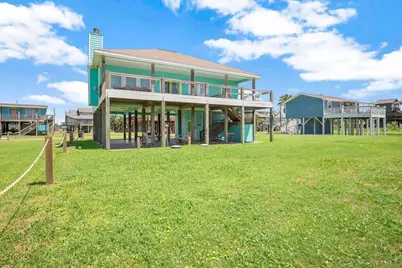122 Ocean View Drive, Crystal Beach, TX 77650 - Photo 36