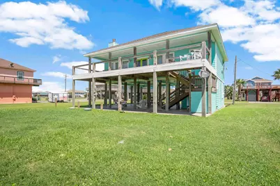 122 Ocean View Drive, Crystal Beach, TX 77650 - Photo 38
