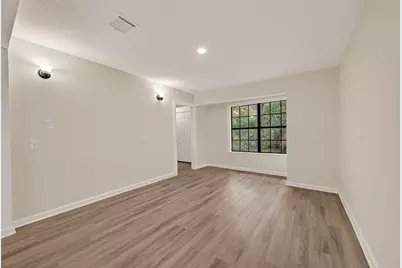 2103 Bayou Drive, Lake Jackson, TX 77566 - Photo 14