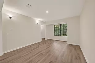 2103 Bayou Dr, Lake Jackson, TX 77566 - Photo 14