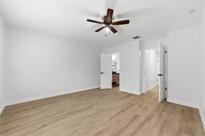 9607 Kemp Forest Drive, Houston, TX 77080 - Photo 20