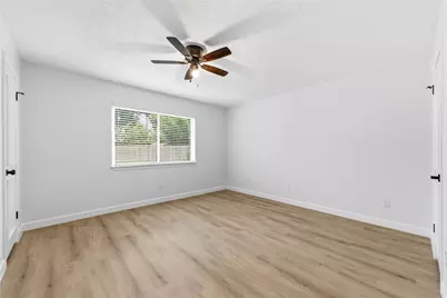 9607 Kemp Forest Drive, Houston, TX 77080 - Photo 18