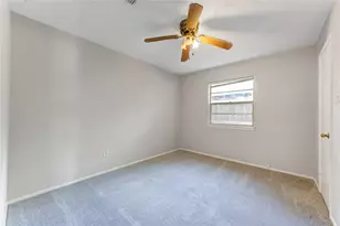 9915 Towne Tower Ln, Sugar Land, TX 77498 - Photo 14