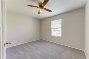 9915 Towne Tower Ln, Sugar Land, TX 77498 - Photo 12