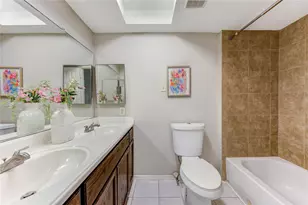 9915 Towne Tower Ln, Sugar Land, TX 77498 - Photo 16