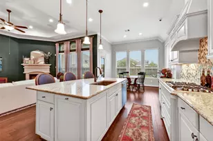 2309 Shallow Creek Ln, Friendswood, TX 77546 - Photo 18