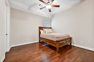 2309 Shallow Creek Ln, Friendswood, TX 77546 - Photo 8