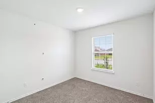 1015 Serena Dr, Dallas, TX 75253 - Photo 18