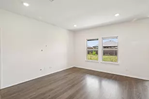 1015 Serena Dr, Dallas, TX 75253 - Photo 10