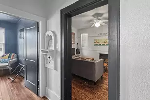3814 Ursuline St, Galveston, TX 77550 - Photo 12