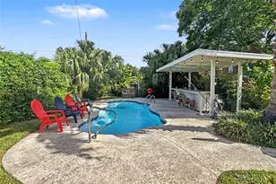3814 Ursuline St, Galveston, TX 77550 - Photo 4