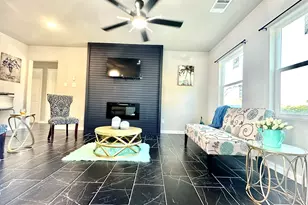 10 Gulf Ln, Galveston, TX 77550 - Photo 12