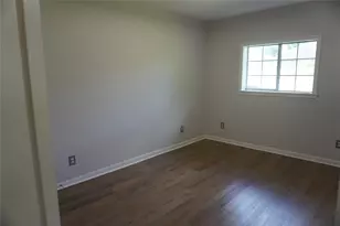 8418 Colonial Ln Ln, Houston, TX 77051 - Photo 16
