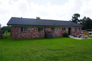 8418 Colonial Ln Ln, Houston, TX 77051 - Photo 28