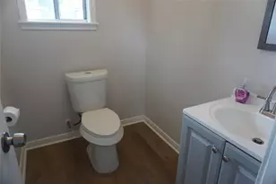 8418 Colonial Ln Ln, Houston, TX 77051 - Photo 8