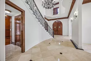 8448 Westview Dr, Houston, TX 77055 - Photo 4