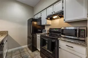 8055 Cambridge St, Houston, TX 77054 - Photo 10