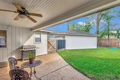 18623 Prince William Lane, Houston, TX 77058 - Photo 36