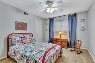 18623 Prince William Ln, Houston, TX 77058 - Photo 32