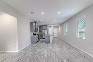 16887 Pink Wintergreen Dr, Conroe, TX 77385 - Photo 14