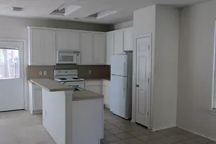 199 W Stedhill Loop, The Woodlands, TX 77384 - Photo 8