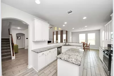 10154 N Whimbrel Circle, Conroe, TX 77385 - Photo 6