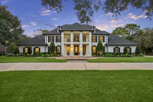 704 Tall Pines Dr, Friendswood, TX 77546 - Photo 1