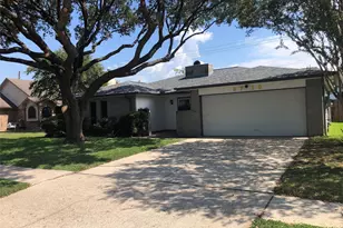 3710 Filmore Ln, Deer Park, TX 77536 - Photo 2