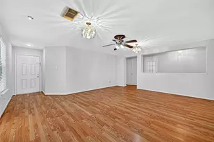 8414 Dovecott Ln, Houston, TX 77083 - Photo 8