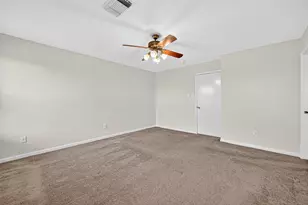 8414 Dovecott Ln, Houston, TX 77083 - Photo 32