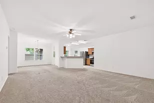 10 Druids Glen Pl, The Woodlands, TX 77382 - Photo 10