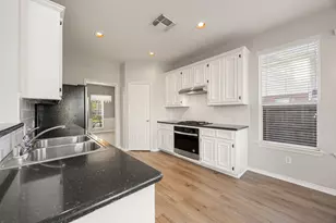 3707 Pecan Ct, Manvel, TX 77578 - Photo 8