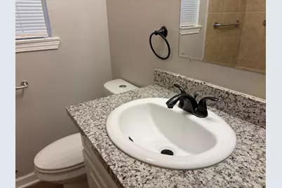 5818 Glenhurst Drive, Houston, TX 77033 - Photo 20