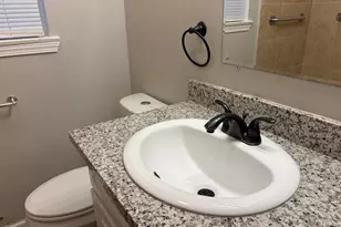 5818 Glenhurst Dr, Houston, TX 77033 - Photo 20