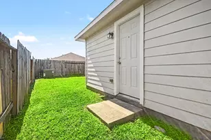 13923 Marners Ct, Houston, TX 77014 - Photo 20