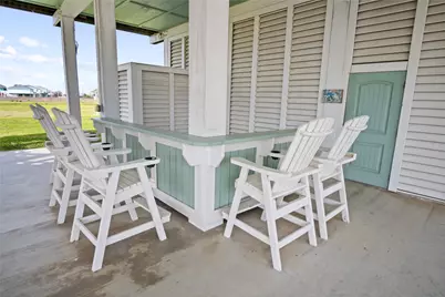 973 Sea Breeze, Crystal Beach, TX 77650 - Photo 6