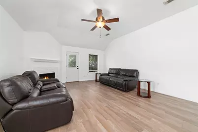 13605 Trail Meadow Lane, Rosharon, TX 77583 - Photo 10