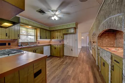 687 Bending Oaks Drive, Bellville, TX 77418 - Photo 38