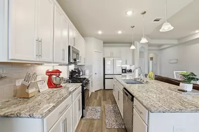 2725 Arbor Edge Crossing, La Marque, TX 77568 - Photo 12