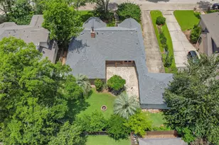 2810 Woodland Ridge Dr, Kingwood, TX 77345 - Photo 26