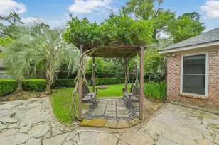 2810 Woodland Ridge Dr, Kingwood, TX 77345 - Photo 24