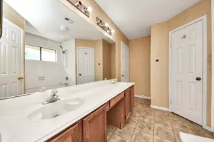 8411 Sunny Ridge Dr, Houston, TX 77095 - Photo 22