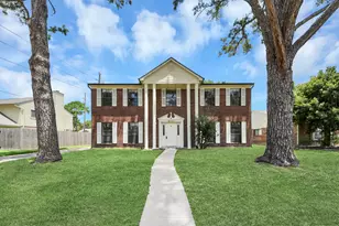 8411 Sunny Ridge Dr, Houston, TX 77095 - Photo 4