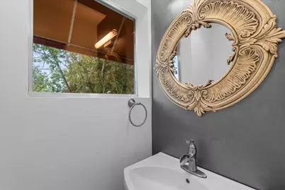 2605 Calumet Street #14, Houston, TX 77004 - Photo 12