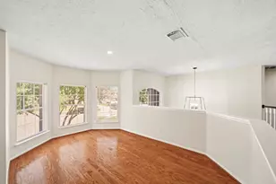 215 Crabapple Dr, Baytown, TX 77520 - Photo 30