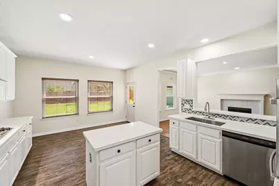 215 Crabapple Drive, Baytown, TX 77520 - Photo 10