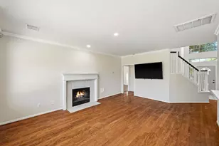 215 Crabapple Dr, Baytown, TX 77520 - Photo 18