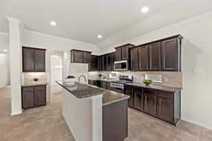 5205 Rainy Garden Ct, Rosharon, TX 77583 - Photo 4