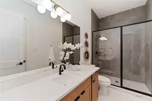615 Wendel St, Houston, TX 77009 - Photo 20