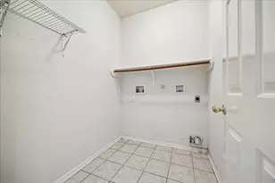 119 Lissa Ln, Sugar Land, TX 77479 - Photo 12